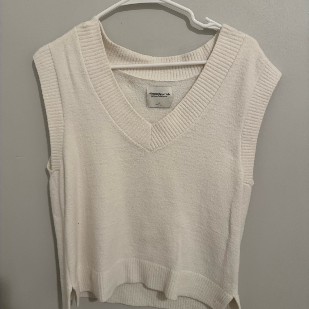Abercrombie Soft A&F Collection Sweater Vest